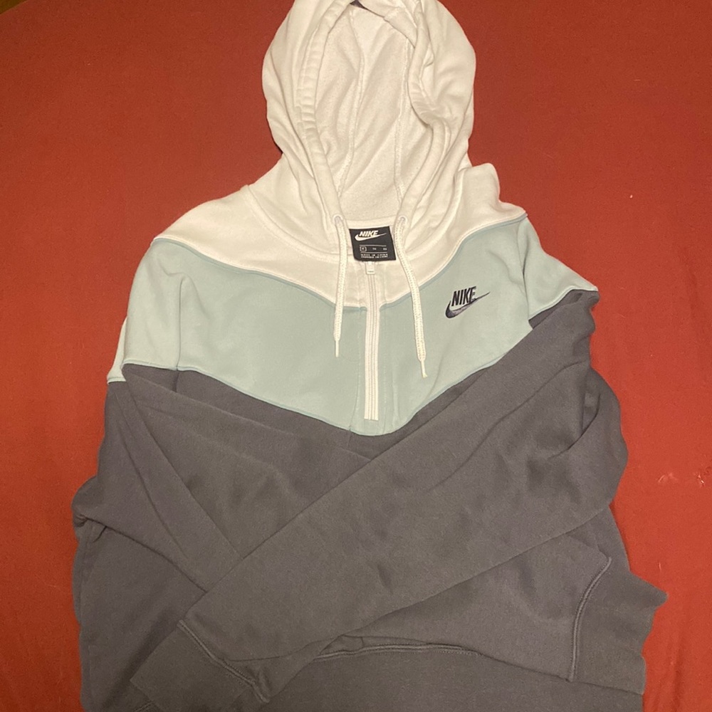 Nike Quarter Zip Cropped Hoddie